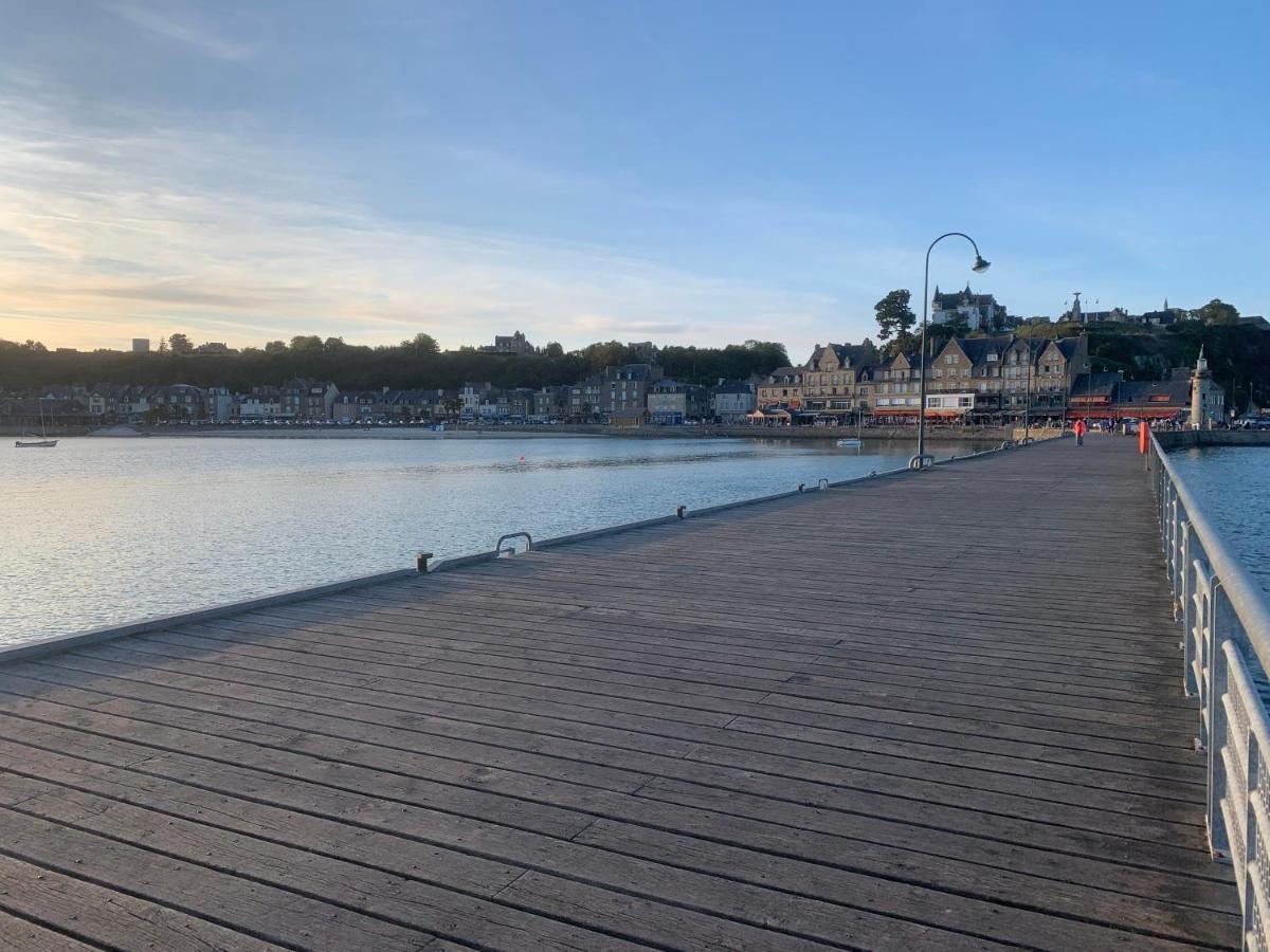 Vue Sur Mer Cancale Exterior photo