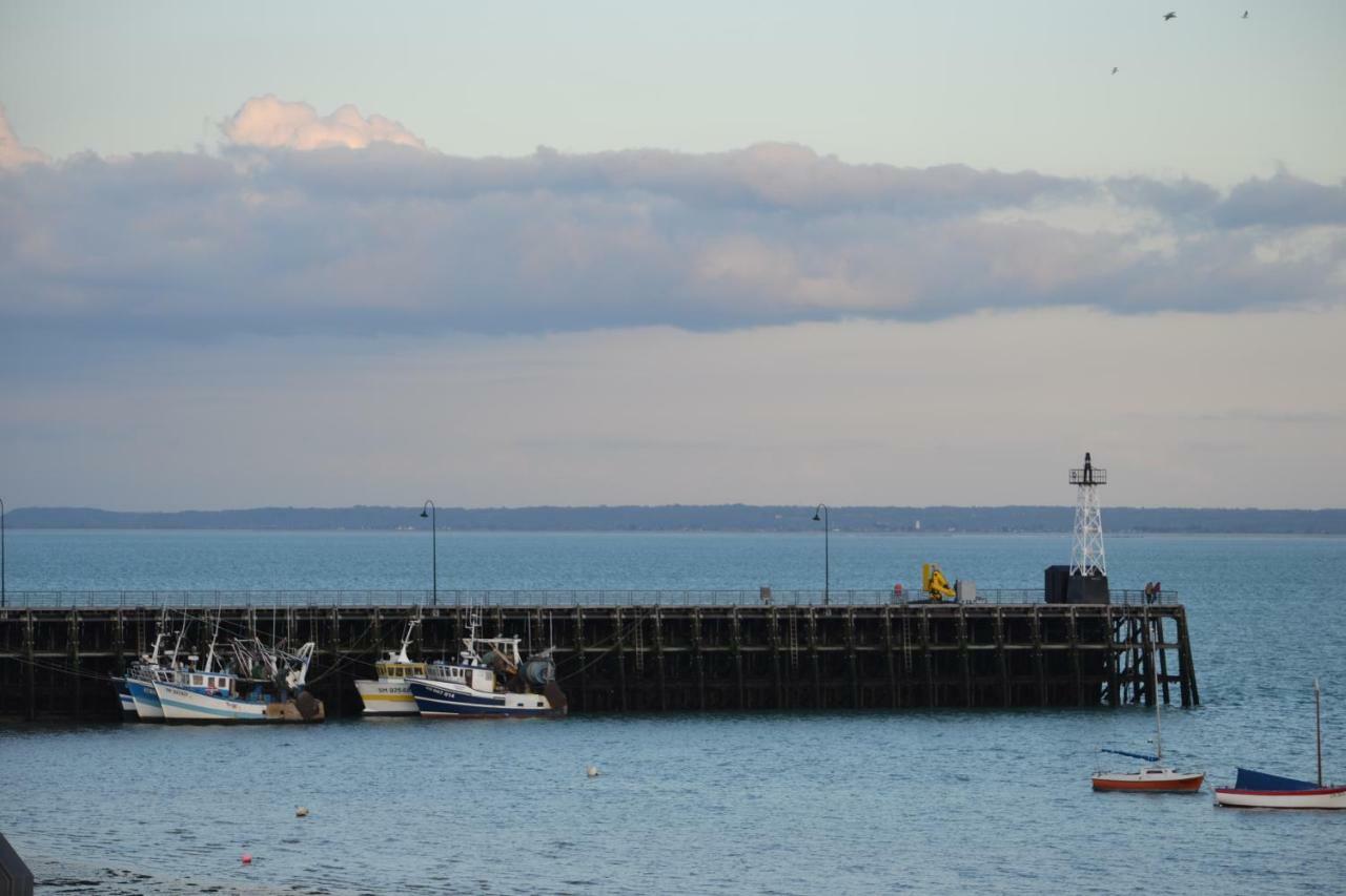 Vue Sur Mer Cancale Exterior photo