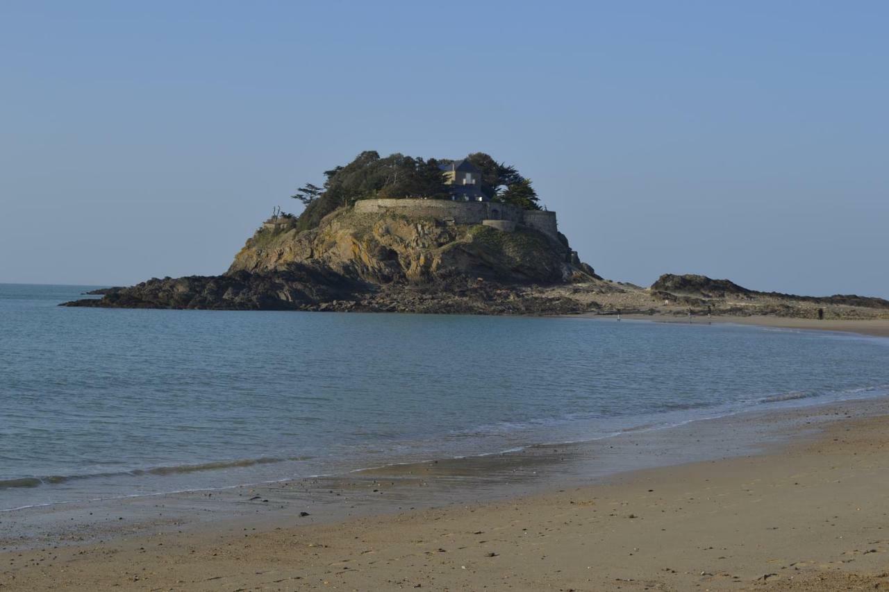 Vue Sur Mer Cancale Exterior photo